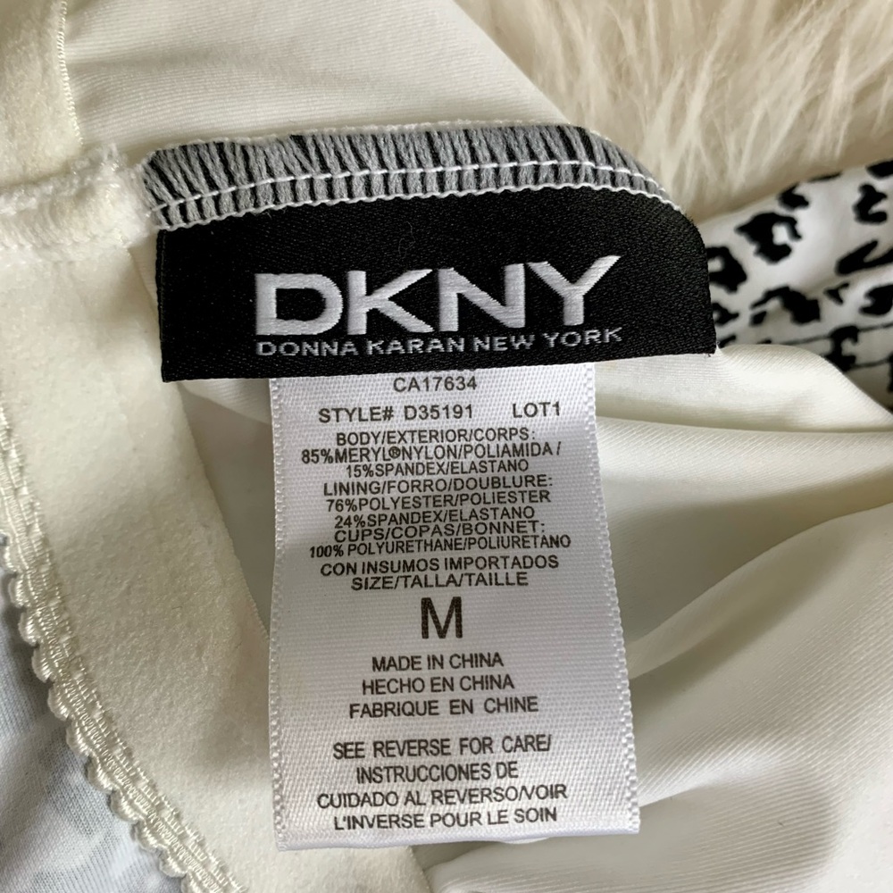 NWOT DKNY Swim Coverup Animal print Sz M - Picture 6 of 8